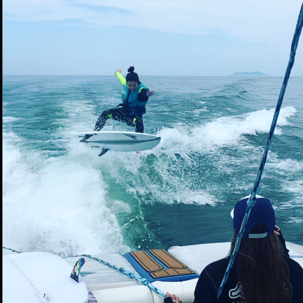 Olosurf 琵琶湖でウェイクサーフィン マリンスポーツ